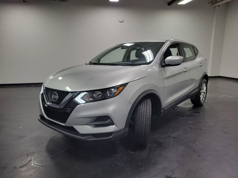 Used 2021 Nissan Rogue Sport S FWD image 4