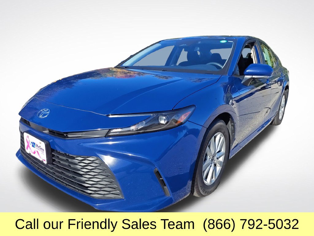 Certified 2025 Toyota Camry LE FWD image 1