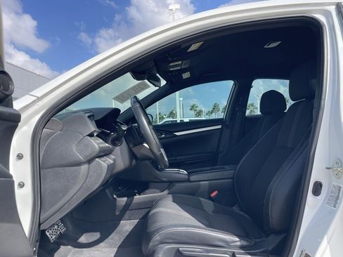 Used 2020 Honda Civic Sport image 12