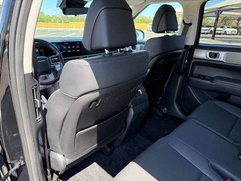 Certified 2025 Hyundai Santa Fe SEL image 22