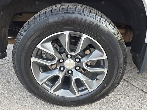 Certified 2024 Chevrolet Silverado 1500 LT image 11