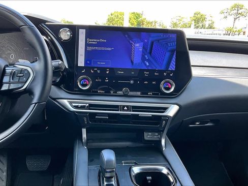 Used 2025 Lexus RX 350 Premium w/ Accessory Package (Z1) FWD image 7