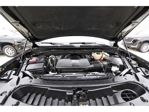 Used 2023 GMC Yukon XL SLT image 33