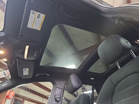 Used 2018 Mercedes-Benz GLC 43 AMG 4MATIC image 31