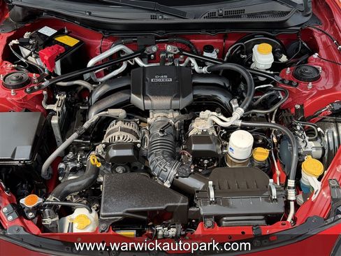 Used 2022 Toyota GR86 w/ ALL Weather Mat Package (TMS) RWD image 3
