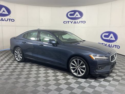 Used 2021 Volvo S60 T5 Momentum w/ Protection Package Premier FWD image 1