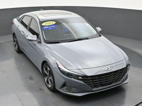 Certified 2021 Hyundai Elantra Limited image 39
