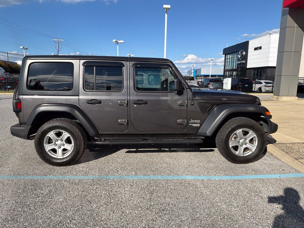 Used 2019 Jeep Wrangler Unlimited Sport S AWD/4WD image 3