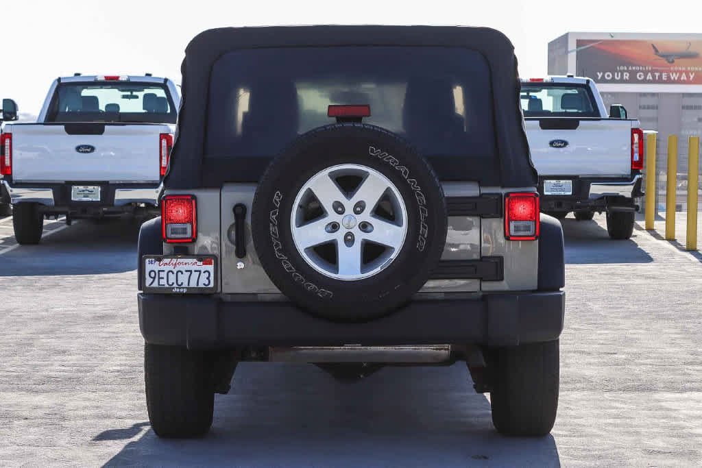 Used 2018 Jeep Wrangler Unlimited Sport S AWD/4WD image 5