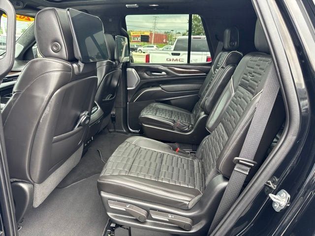 Used 2021 Cadillac Escalade Sport Platinum AWD/4WD image 18