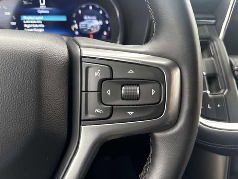 Used 2024 Chevrolet Suburban LT image 31