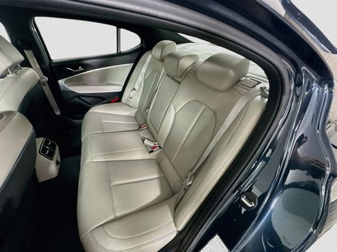 Used 2023 Genesis G70 2.0T AWD/4WD image 27