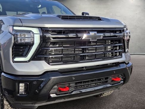 Used 2026 Chevrolet Silverado 2500 LTZ w/ Trail Boss Package AWD/4WD image 9