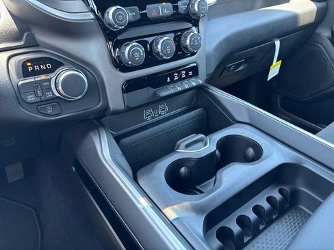 New 2026 RAM 1500 Express AWD/4WD image 22