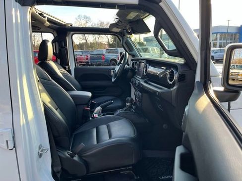 Used 2023 Jeep Wrangler Unlimited Rubicon 392 w/ Xtreme Recon 35" Tire Package AWD/4WD image 26