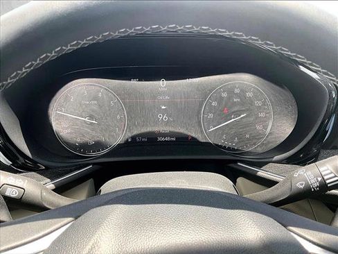 Used 2021 Buick Envision Essence FWD image 22