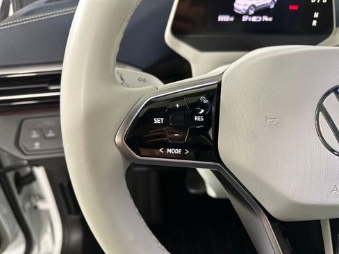 Used 2023 Volkswagen ID.4 S image 15