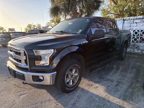 Used 2015 Ford F150 XLT image 7