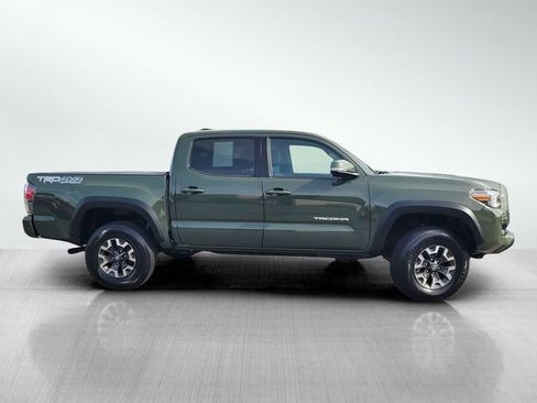 Used 2021 Toyota Tacoma TRD Off-Road w/ TRD Premium Off Road Package image 3