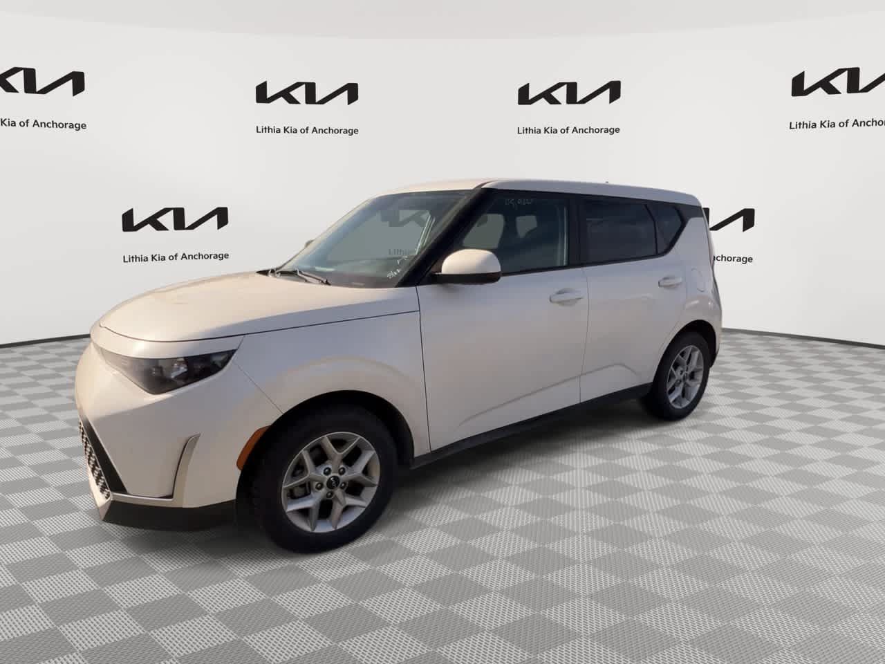 Certified 2023 Kia Soul LX w/ Option Group 015 FWD image 4