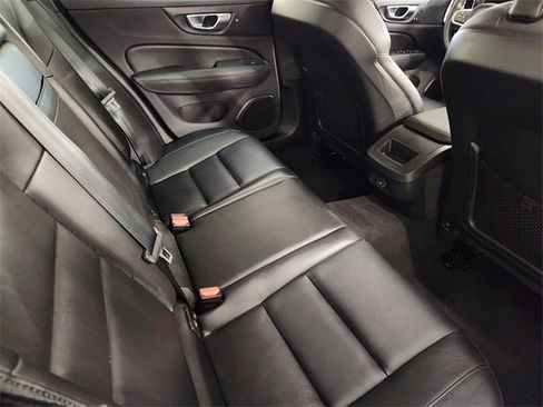 Used 2024 Volvo S60 B5 Core image 32