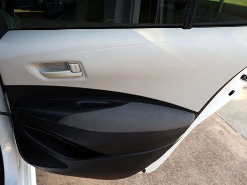 Used 2022 Toyota Corolla LE FWD image 20