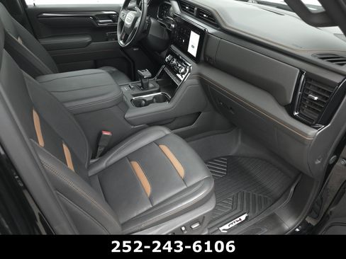 Used 2025 GMC Sierra 1500 AT4 w/ AT4 Premium Package AWD/4WD image 39