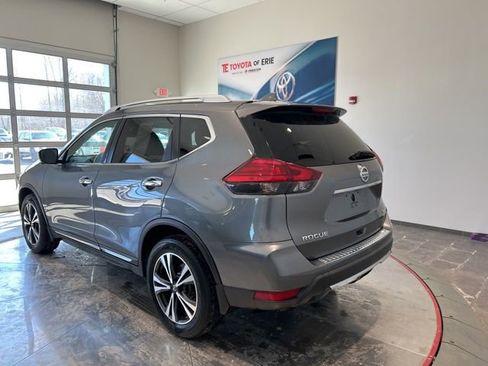 Used 2017 Nissan Rogue SL image 5