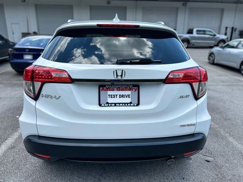 Used 2020 Honda HR-V EX-L image 6