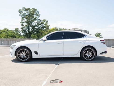 Used 2022 Genesis G70 3.3T RWD image 4