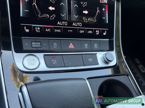 Used 2020 Audi Q8 Premium Plus AWD/4WD image 31