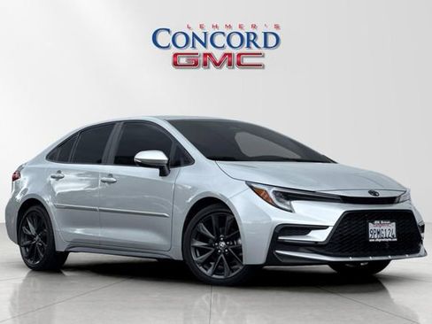 Used 2024 Toyota Corolla XSE image 1