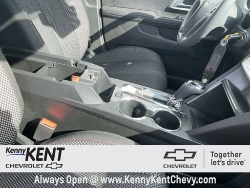 Used 2017 Chevrolet Equinox LS image 12