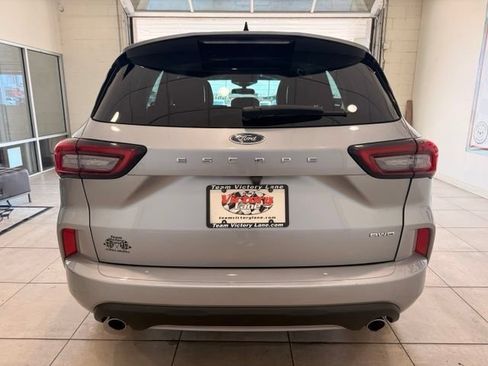 Used 2024 Ford Escape ST-Line AWD/4WD image 5