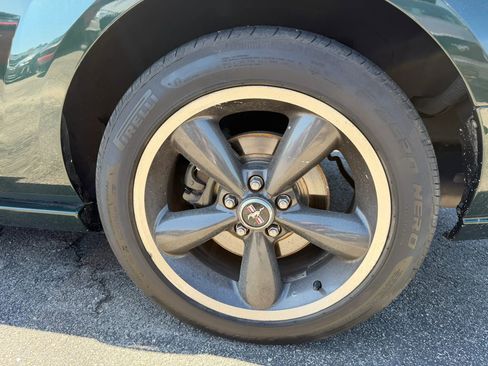 Used 2009 Ford Mustang GT RWD image 22