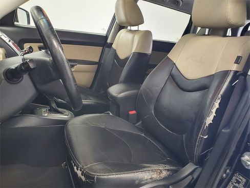 Used 2011 Kia Soul ! image 7