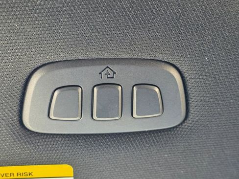 Used 2025 Ford F150 Lariat w/ Equipment Group 502A High image 31