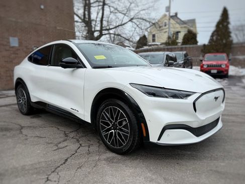 Used 2024 Ford Mustang Mach-E Premium image 3