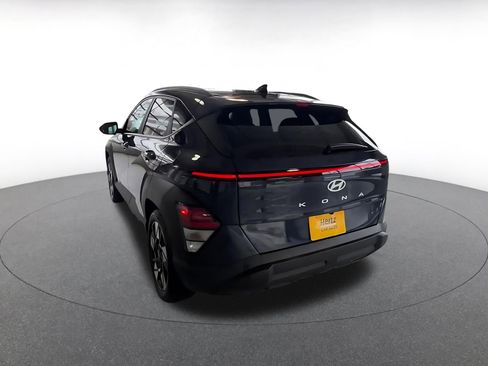 Used 2025 Hyundai Kona SEL FWD image 12