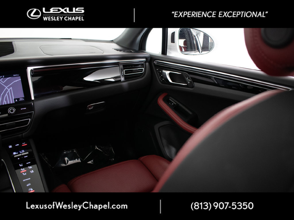 Used 2024 Porsche Macan AWD/4WD image 20