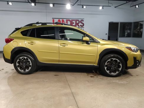 Used 2021 Subaru Crosstrek 2.0i Premium AWD/4WD image 8