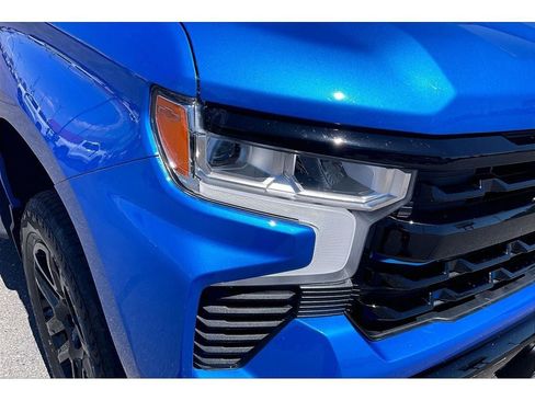 Used 2025 Chevrolet Silverado 1500 LT Trail Boss AWD/4WD image 29