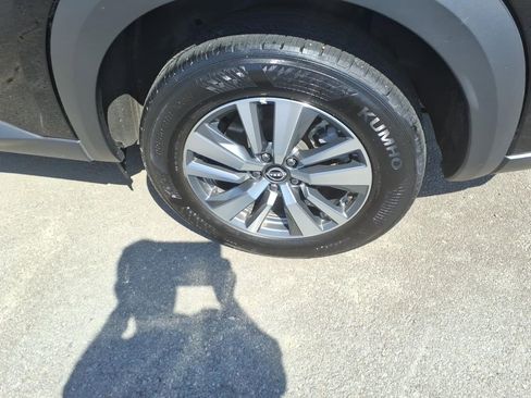 Used 2025 Nissan Pathfinder SL image 8