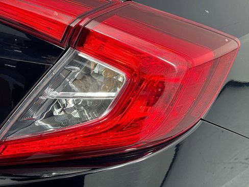 Used 2017 Honda Civic EX-T image 32