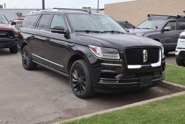 Used 2021 Lincoln Navigator L Reserve AWD/4WD image 7