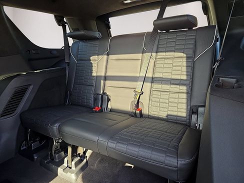 Used 2024 Cadillac Escalade Sport Platinum AWD/4WD image 14