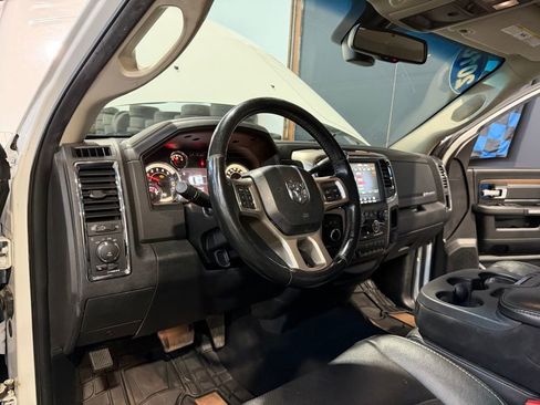 Used 2018 RAM 2500 Laramie image 11
