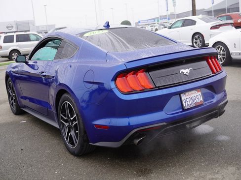 Used 2022 Ford Mustang Premium image 8
