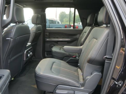 Used 2024 Ford Expedition Max Platinum AWD/4WD image 21