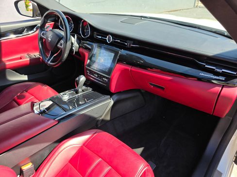 Used 2017 Maserati Quattroporte S GranSport image 15